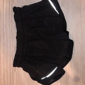 Lululemon Hotty Hot Short